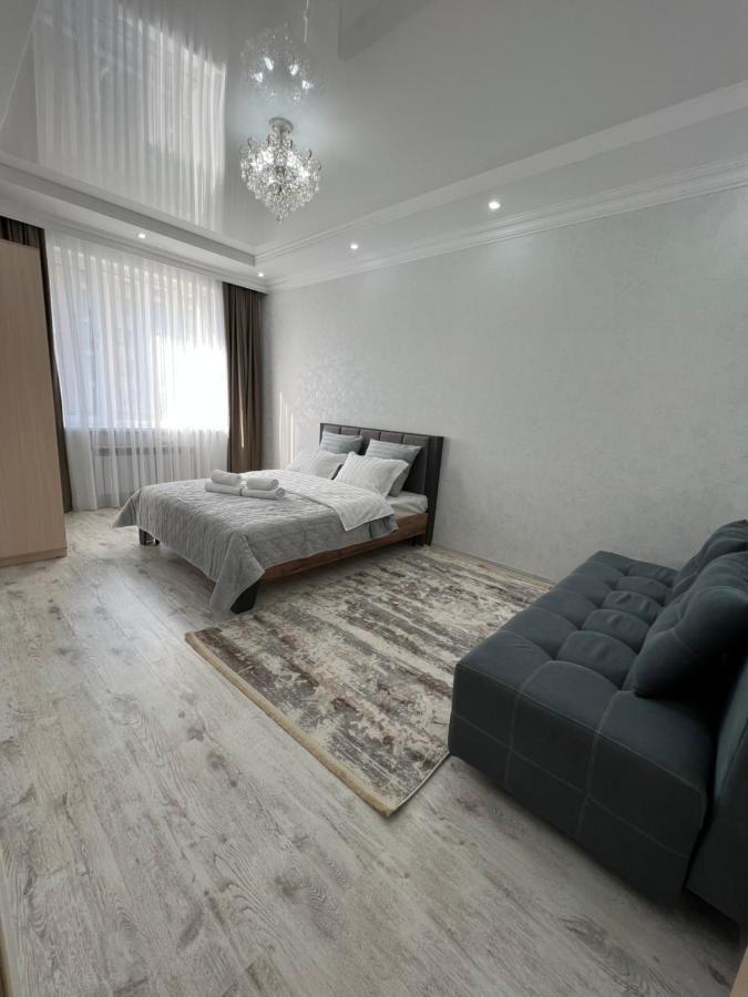 Appartement Уютная Квартира На Expo-Smart Замок à Astana Extérieur photo